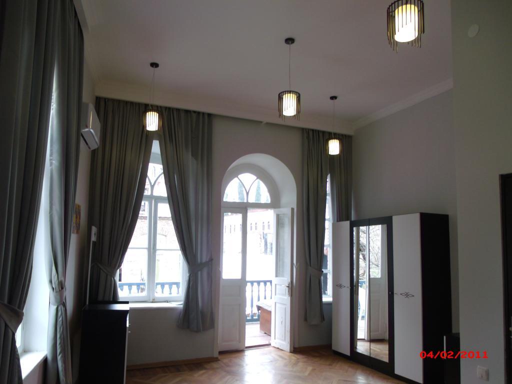 Golden Lion Hotel Sighnaghi Exterior photo